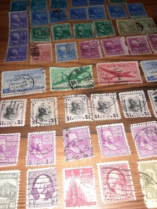 53 x USA Stamps