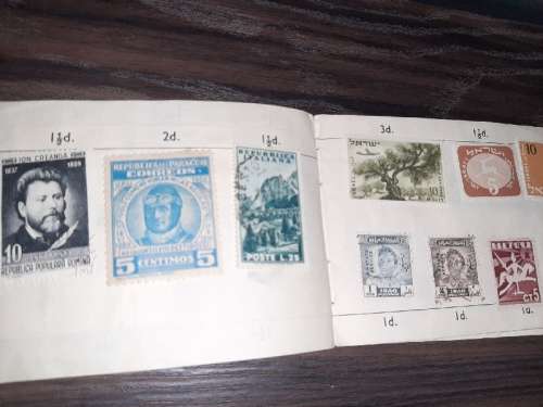 Small book with 63 stamps - See pictures