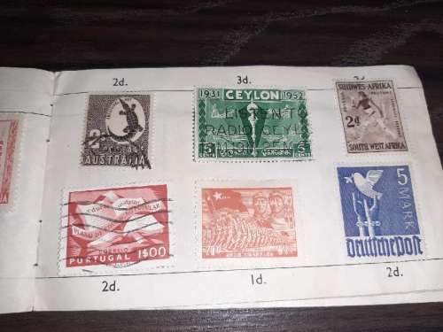 Small book with 63 stamps - See pictures