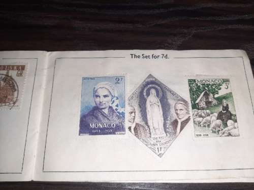 Small book with 63 stamps - See pictures