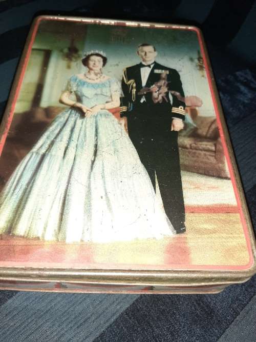 Edward Sharp Tin - Coronation - Queen Elizabeth