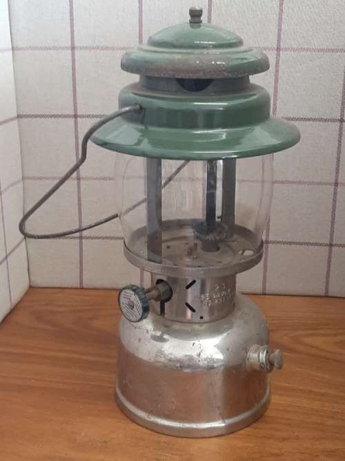 1958 Coleman Lantern - See pictures