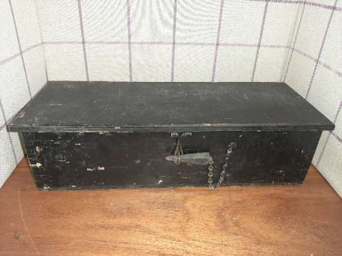 Vintage Wooden Box - See pictures