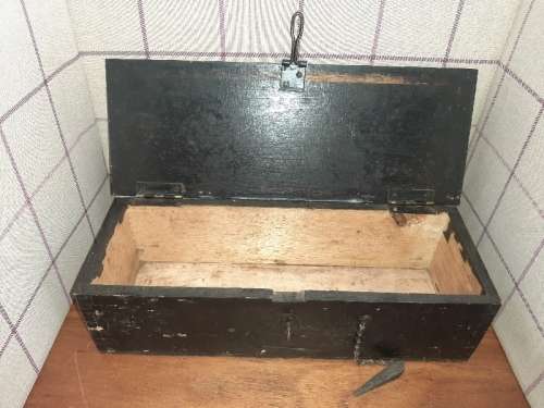 Vintage Wooden Box - See pictures