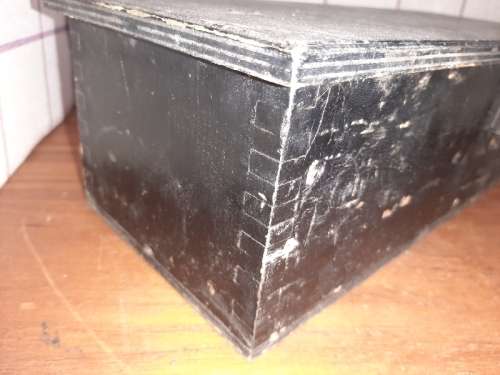 Vintage Wooden Box - See pictures