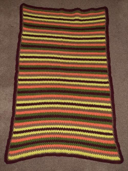 Beautiful Crochet blanket - 130cm x 79cm
