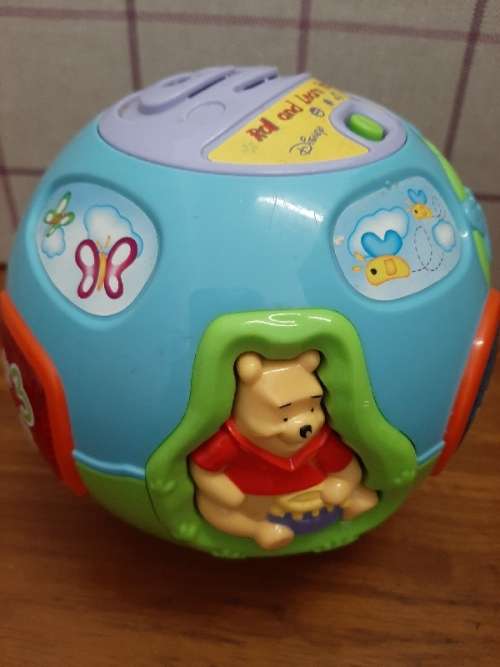 Vtech Roll and Learn Pooh Ball