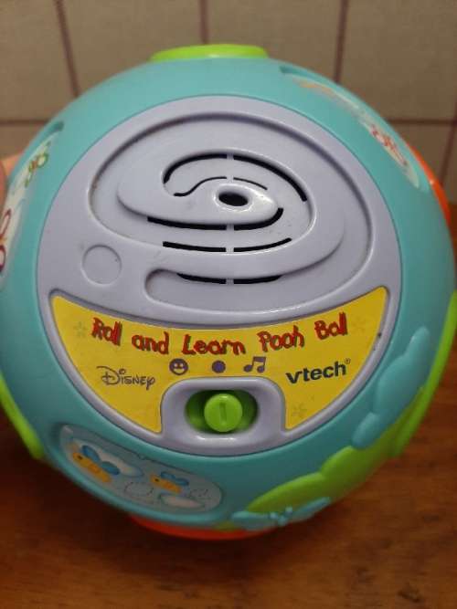 Vtech Roll and Learn Pooh Ball