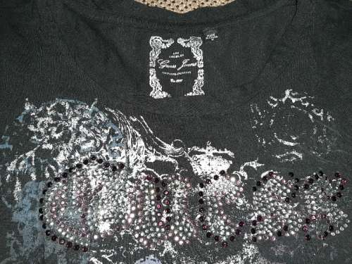 Black Branded Guess T-shirt - Size M