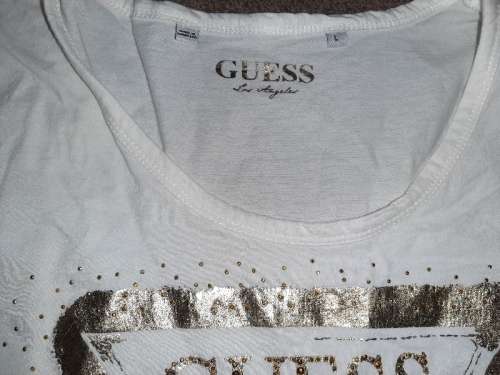 White Branded Guess T-shirt - Size L