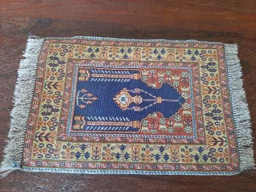 Miniature Persian Style Woven Carpet - Dolls House 27.5cm x 19.5cm