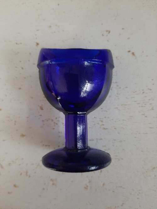 Vintage Blue Glass Eye Bath / Eye Glass