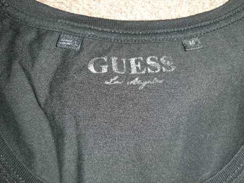 Black Branded Guess T-shirt - Size M - Great Condition!