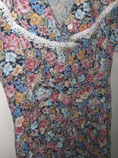 Vintage Truworths Floral Dress - Size 32