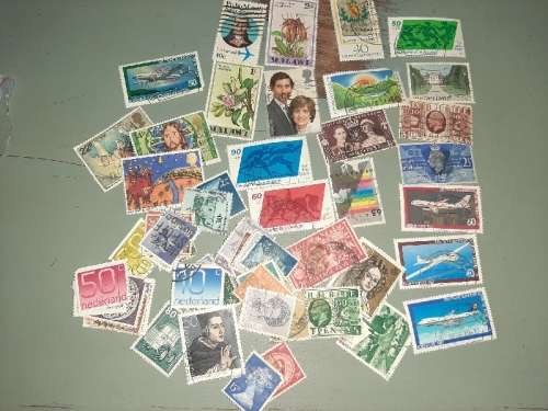 65 x International Stamps - See pictures