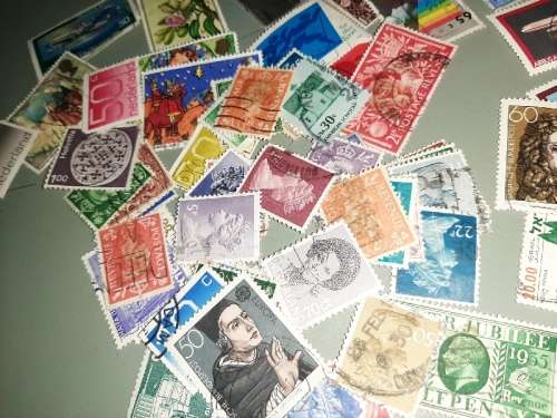 65 x International Stamps - See pictures