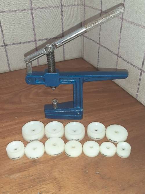 Anchor Glass Fitting Machine + 12 Nylon Dies - For fitting flat glass & backs of Quartz watch cases