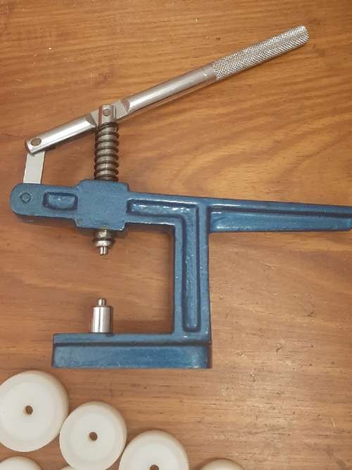 Anchor Glass Fitting Machine + 12 Nylon Dies - For fitting flat glass & backs of Quartz watch cases