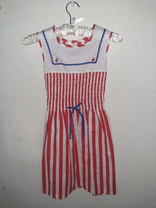 Beautiful Vintage Woolworths Dress - Age 8 Years
