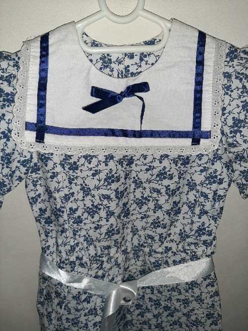 Beautiful Vintage Girls Dress - Age 7 Years