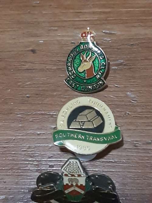 3 x Bowling Badges