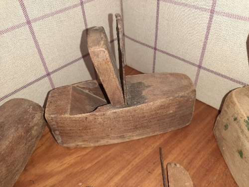 5 x Antique wooden planes - See pictures