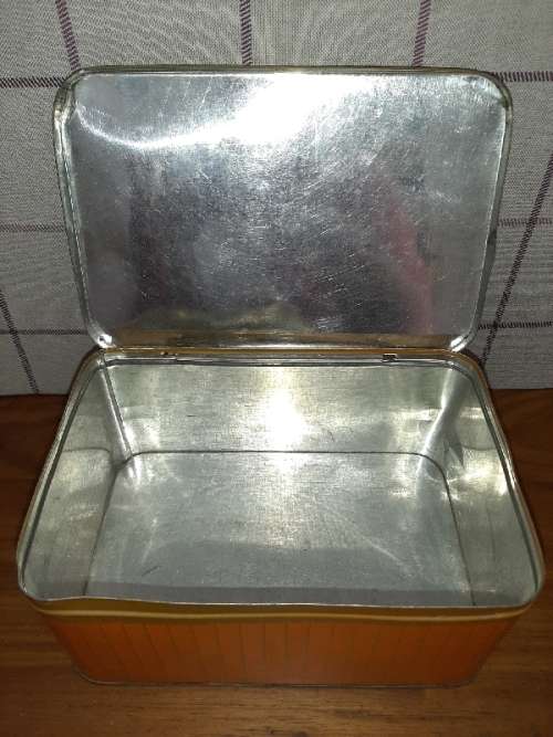 Vintage Prestige Confections Tin - 21cm x 14cm x 10cm