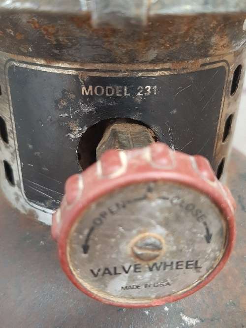 Vintage Coleman Model 231 - For parts or restoration