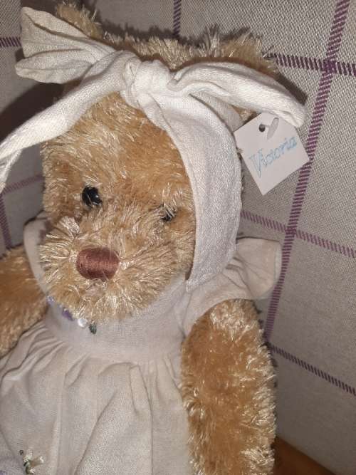 Victoria Teddy Bear - 38cm - Beautiful!!