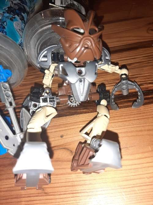 5 x Sets of Lego Bionicle - See pictures and description