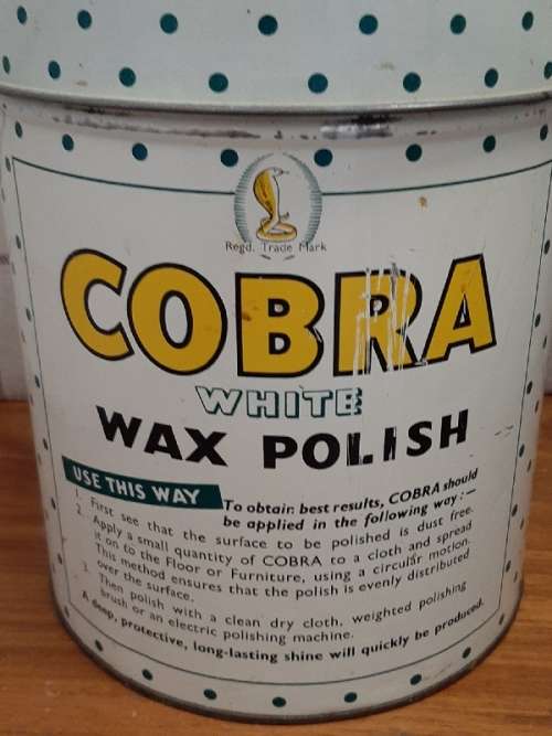 Vintage Large Cobra Tin - Beautiful!!