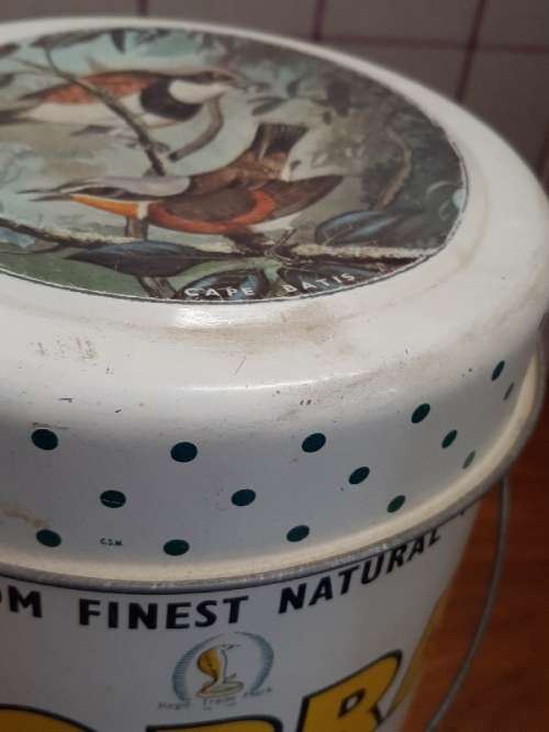 Vintage Large Cobra Tin - Beautiful!!