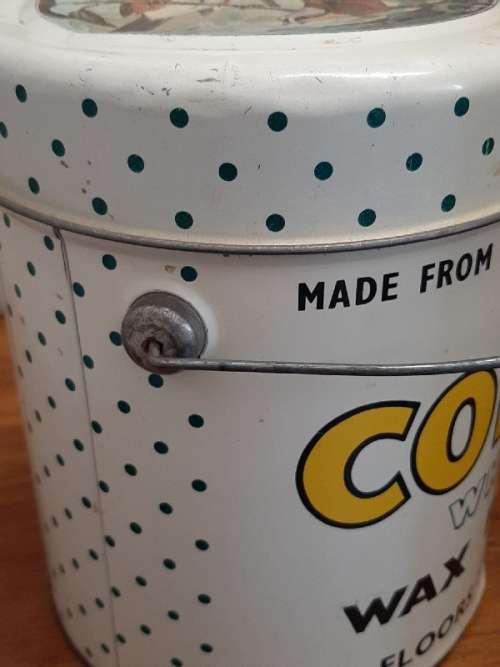 Vintage Large Cobra Tin - Beautiful!!