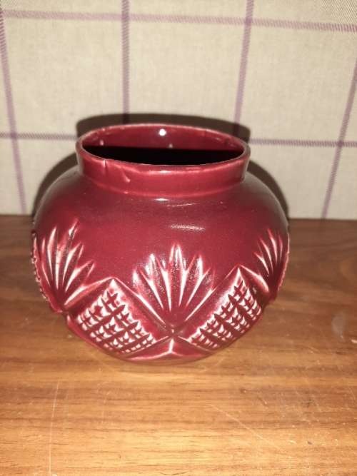 Beautiful Lucia Ware Vase - Height - 9cm