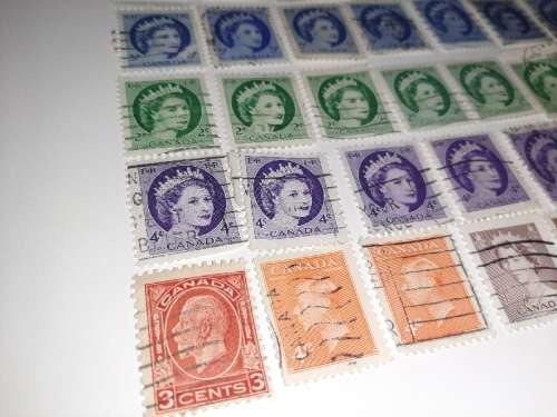 36 x Canada Stamps