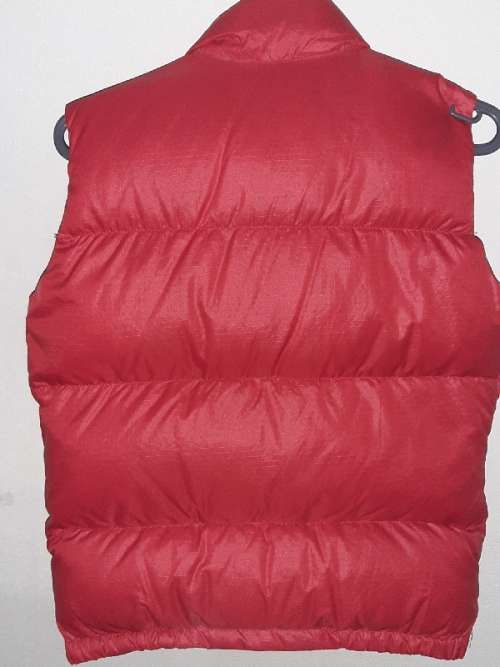 The North Face - Red Sleeveless Puff Jacket - XXS