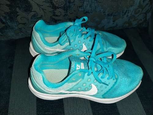 Nike Downshifter - Size 5