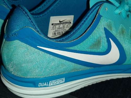 Nike Dual Fusion - Size 6