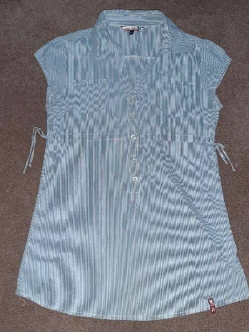 Long Hang Ten striped top - Size 28