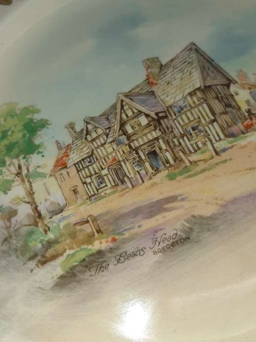 Beautiful Royal Doulton Plate - Old English Inns
