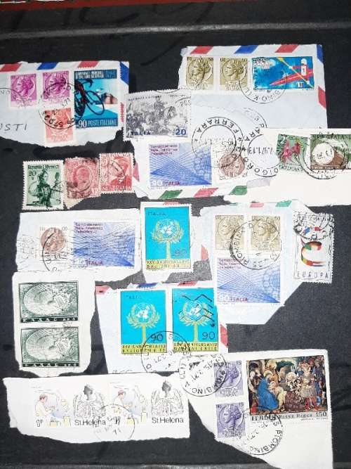 31 x International Stamps - See pictures