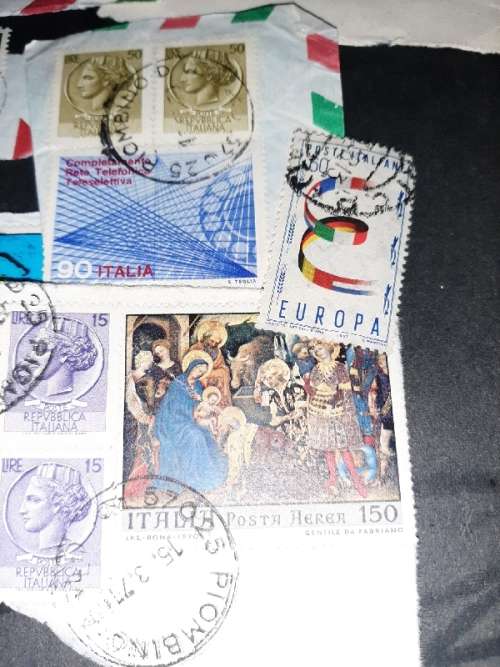 31 x International Stamps - See pictures