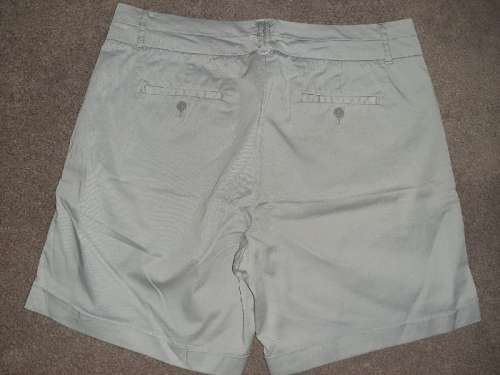 Beautiful Trenery Shorts - Size 10