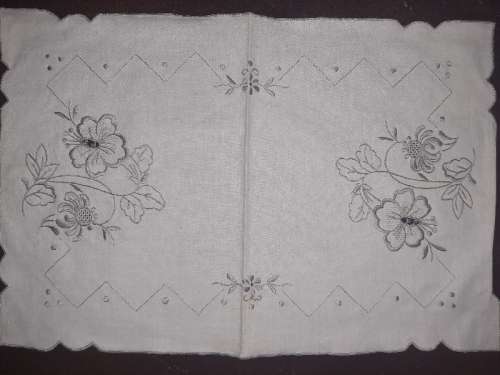Vintage Embroidered Tea Tray Cloth