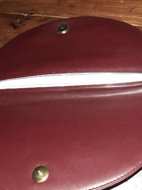 Beautiful Vintage Clutch Bag with Bow detail - Maroon