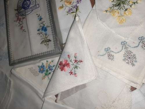 21 x Vintage Finely Embroidered Handkerchiefs - Beautiful!!
