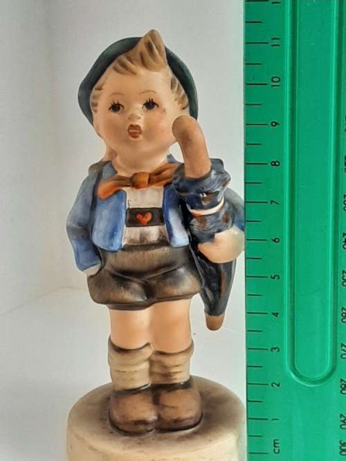 W. Goebel figurine - W. Germany - 1948