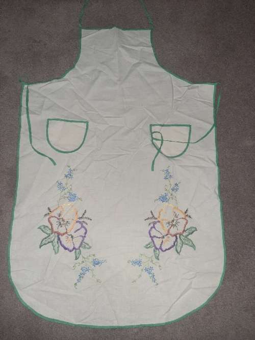 Beautiful Vintage Embroidered Apron