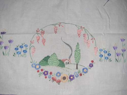 Beautiful Vintage Embroidered Apron