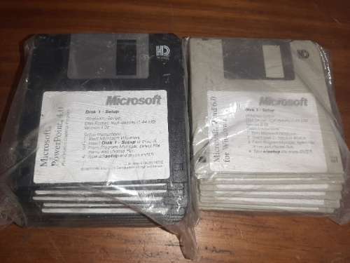 Vintage Microsoft Floppy Disks - 22 Disks
